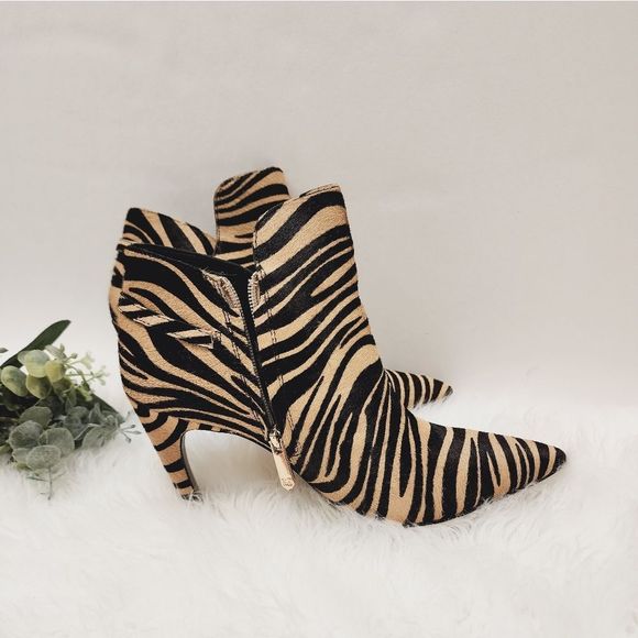 NEW Sam Edelmen Zebra print boots - Picture 5 of 14